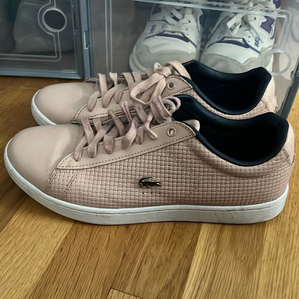 LACOSTE Women's Carnaby Evo Sneakers Leather Light Pink Size 8 Logo Shoes